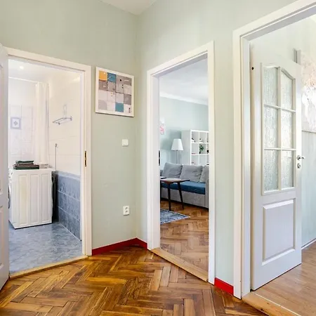 Cozy Family Riverside In Apartamento