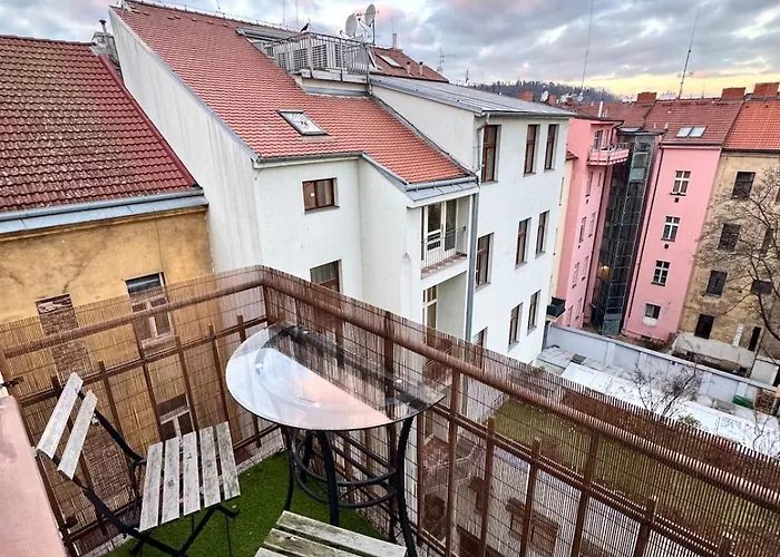 Cozy Family Riverside In Appartement Prague